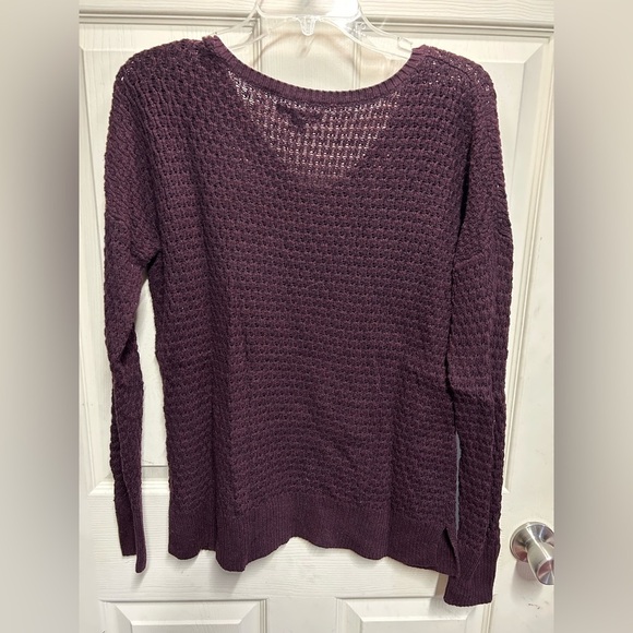 American Eagle Deep Purple Sweater Size Small - Picture 3 of 3